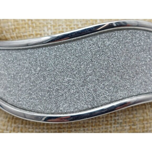 Silver Tone Hinged Wave Bangle Bracelet Mirrored Shimmer Center - Picture 10 of 12